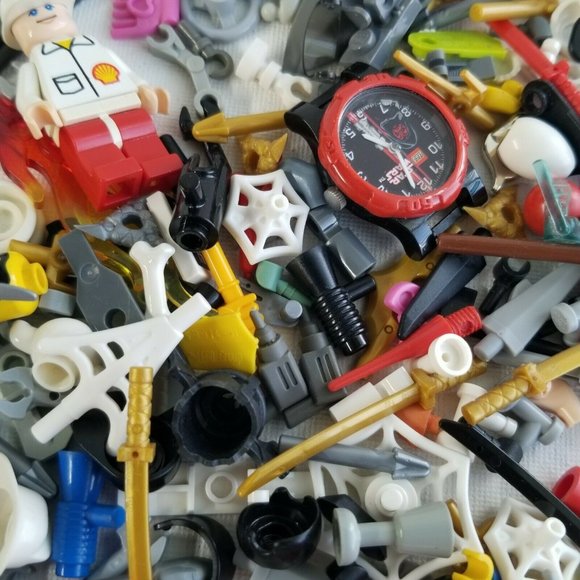 LEGO Bulk Lot Mini figure Minifig Parts & Misc Accessory Pieces & Weapons LEGOS